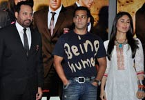 Bodyguard in item jig with Salman Khan